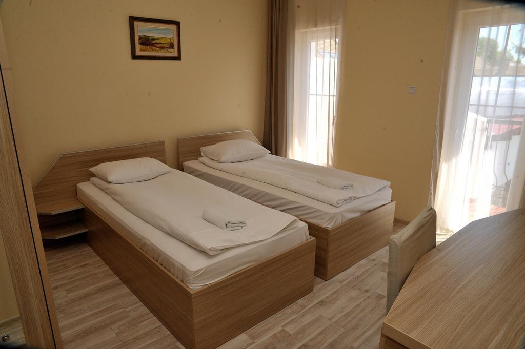 Villa Via Bečej المظهر الخارجي الصورة